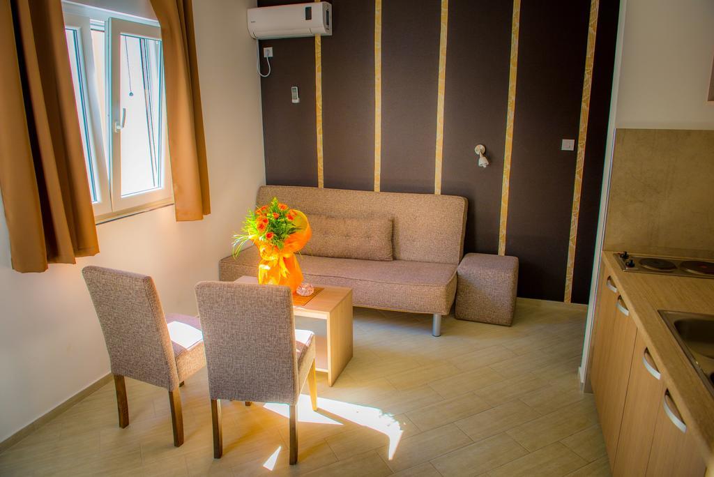 Apartmani Barovic Becici Phòng bức ảnh