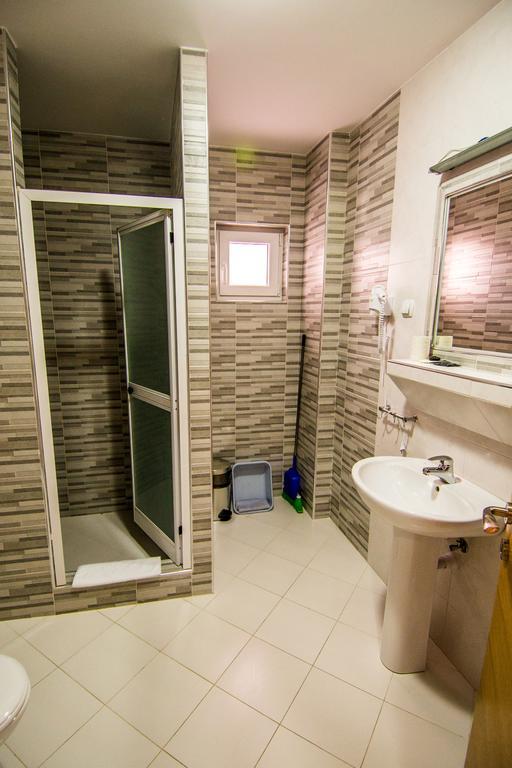 Apartmani Barovic Becici Phòng bức ảnh